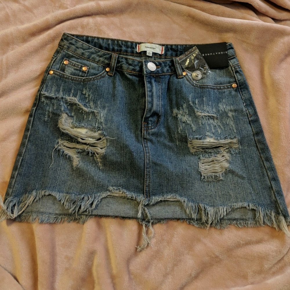 Denim skirt